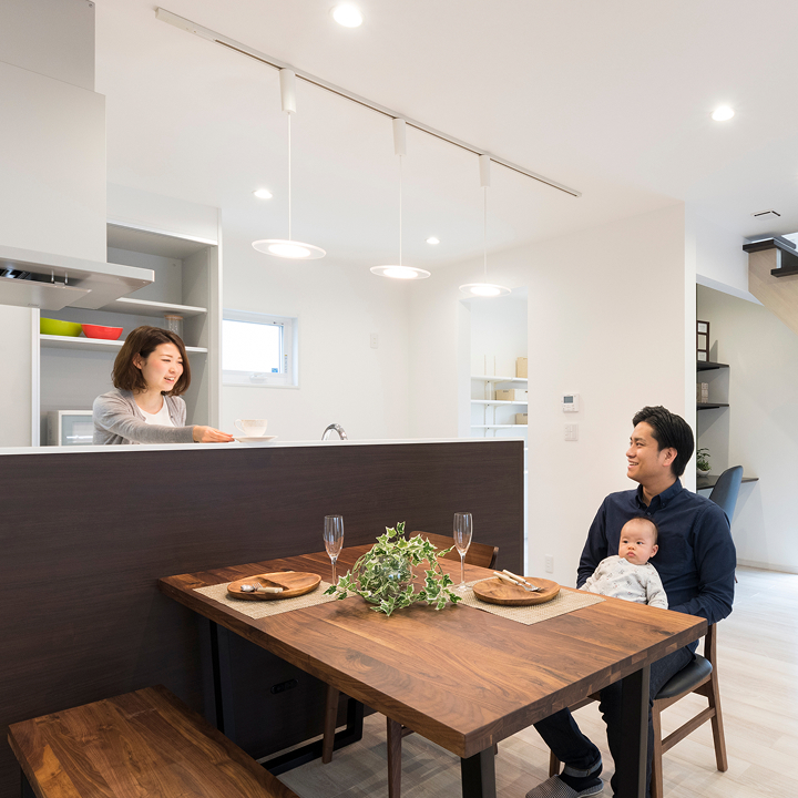 社員のスライド写真