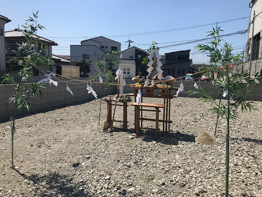 晴天の地鎮祭。