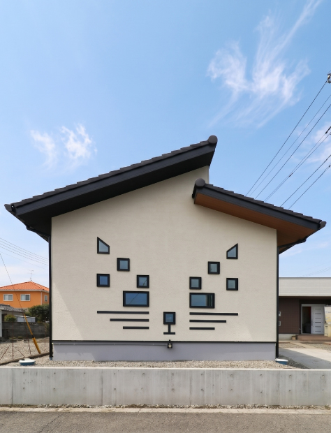 猫ちゃんのための贅沢な時間。石井町に佇む、猫専用の平屋